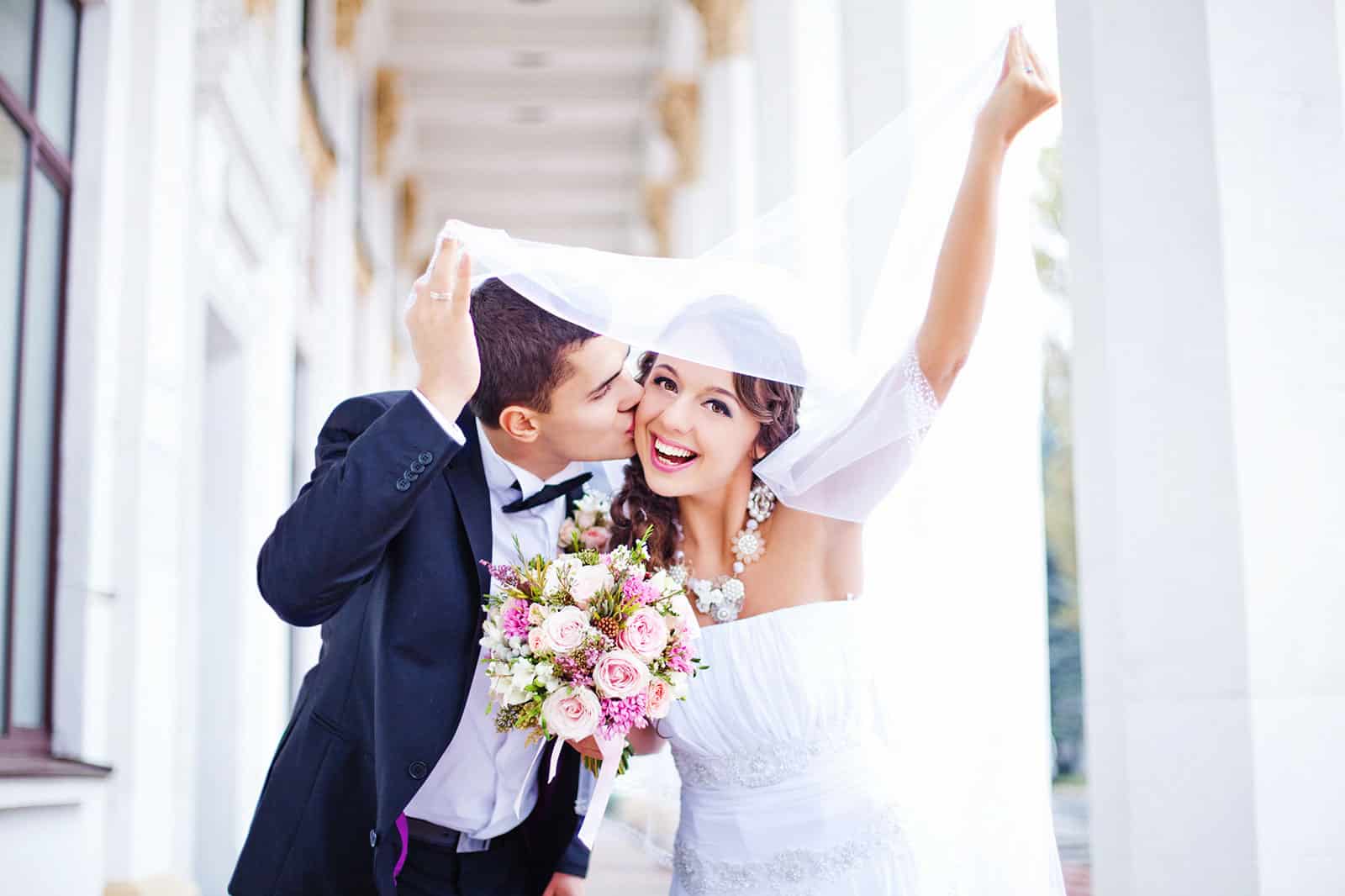 It’s Wedding Season in Edna! How to Get a Picture-Perfect Smile for a Trip Down the Aisle
